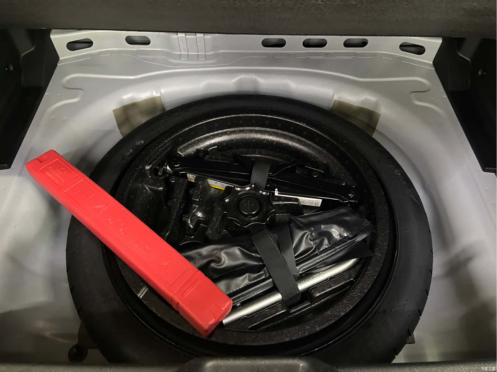 Audi Q2L, 2022 14