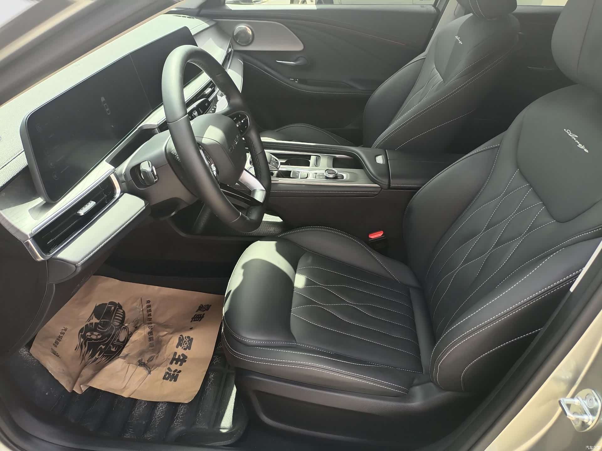 Chery Arrizo 8, 2023 все фото