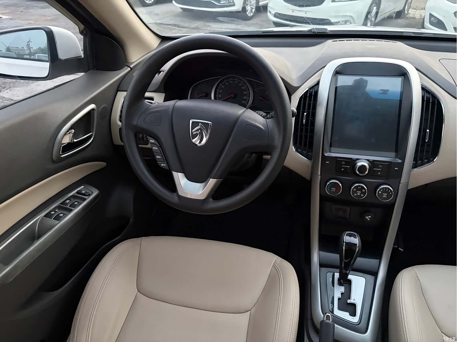 Wuling 630, 2012 11