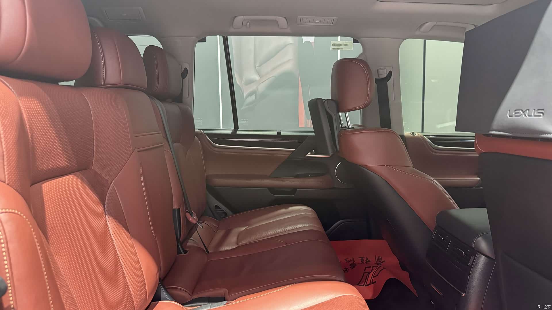 Lexus LX, 2017 21