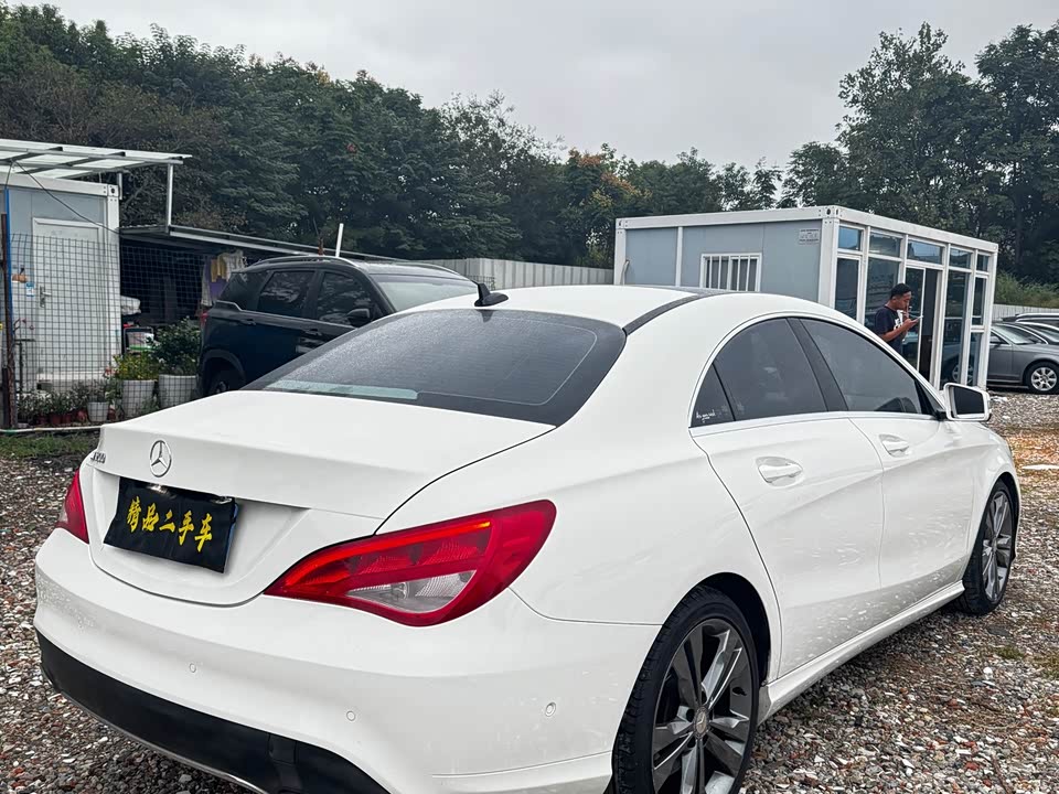 Mercedes-Benz CLA