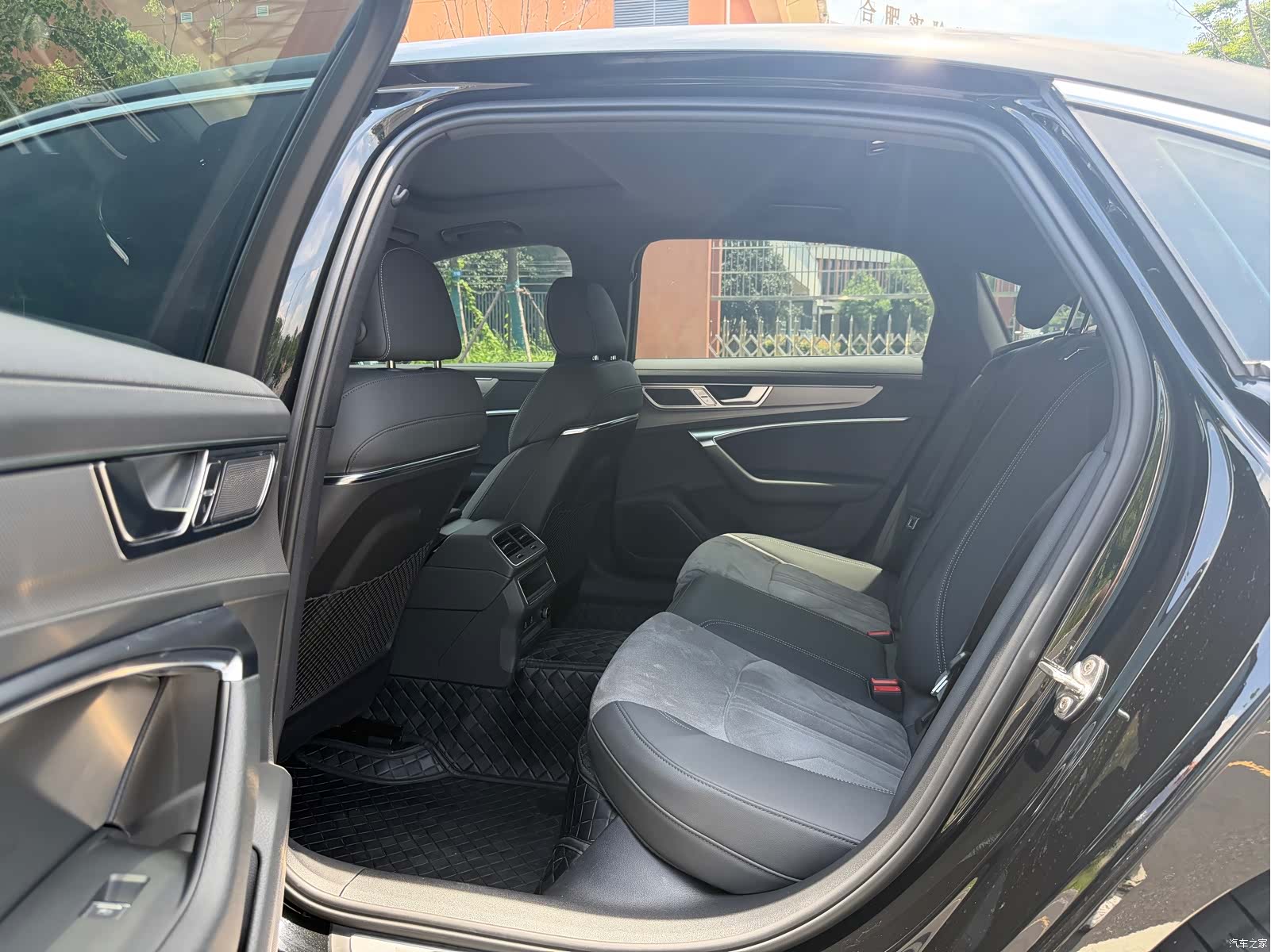 Audi A6L, 2024 все фото