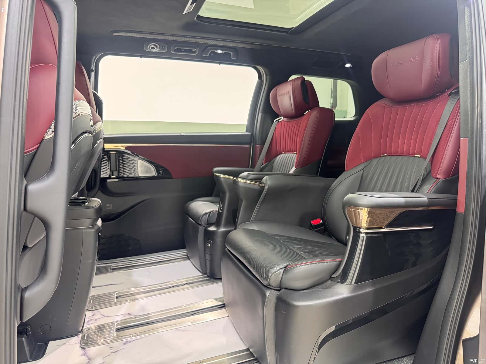 Trumpchi M8, 2022 9