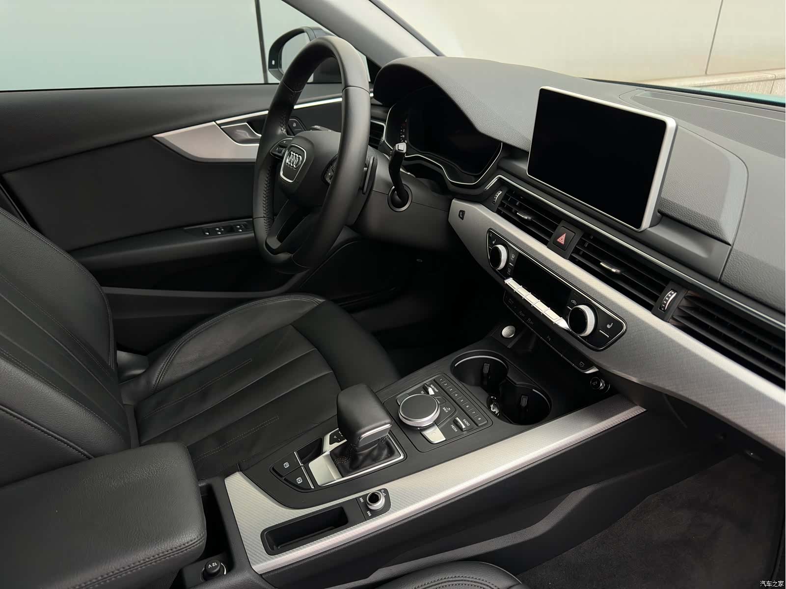 Audi A4, 2020 8