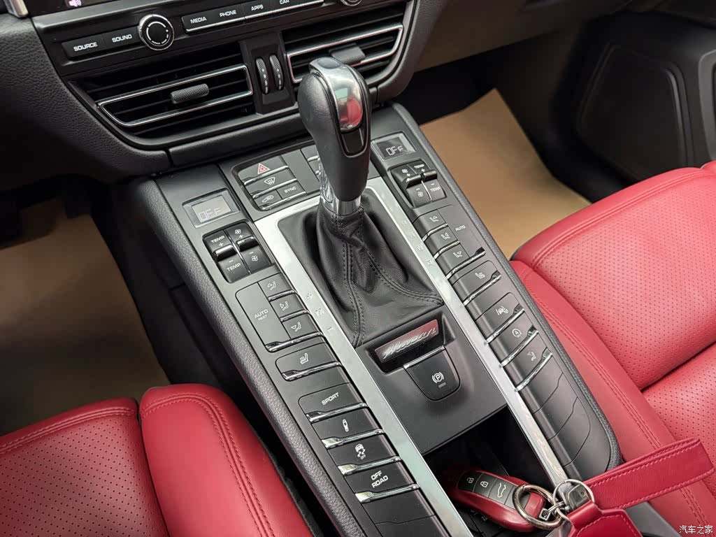 Porsche Macan, 2021 9