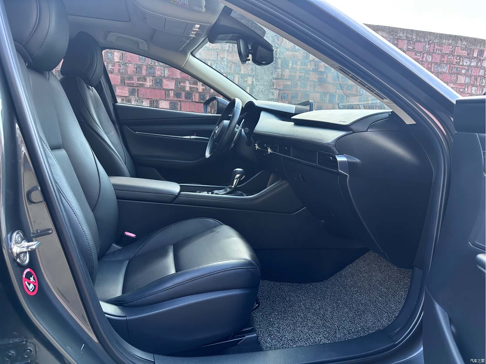 Mazda Mazda3, 2021 все фото