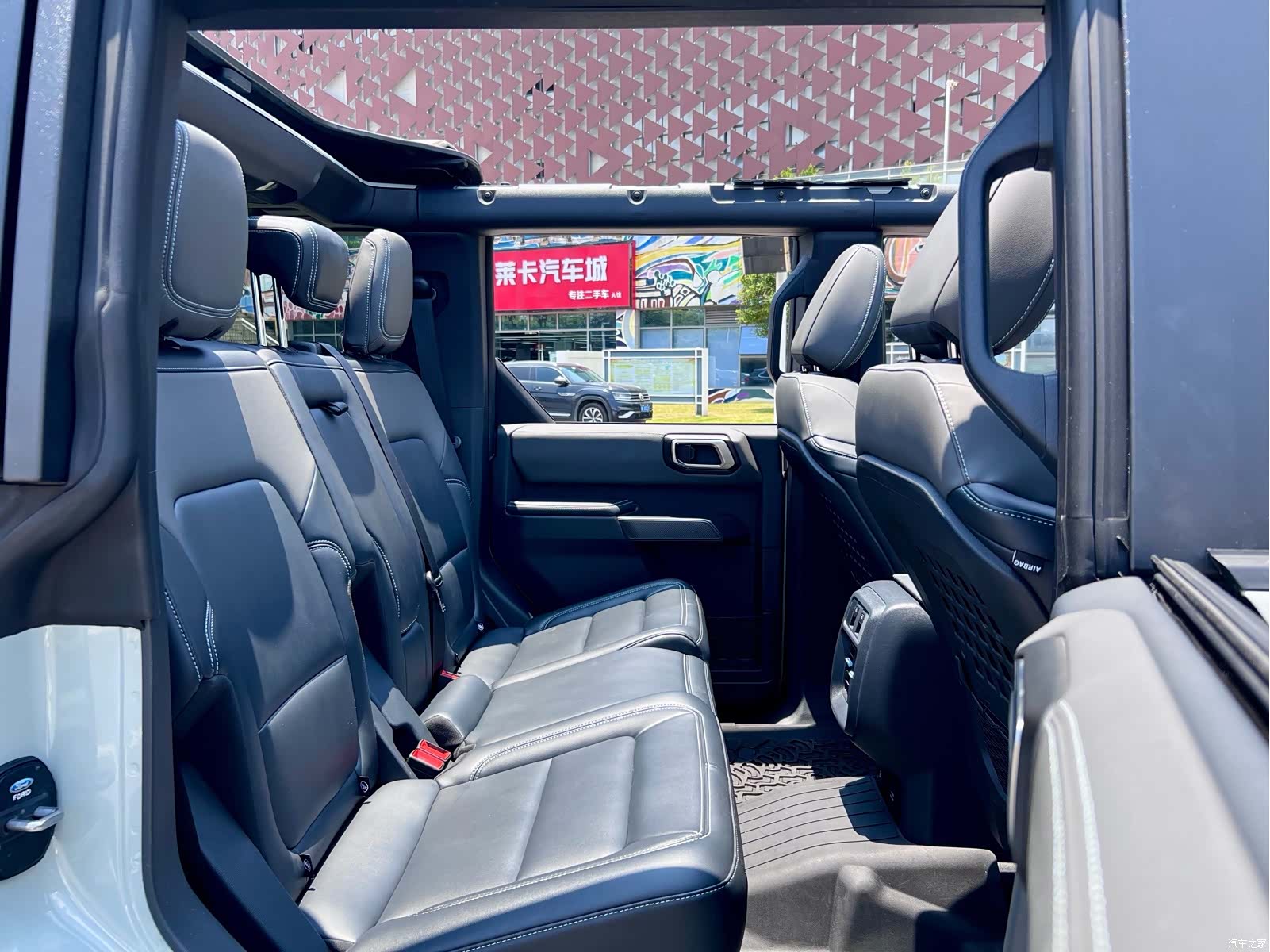 Ford Bronco, 2025 24