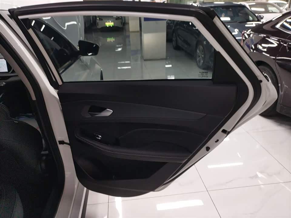 Geely Binrui Geely Binrui
