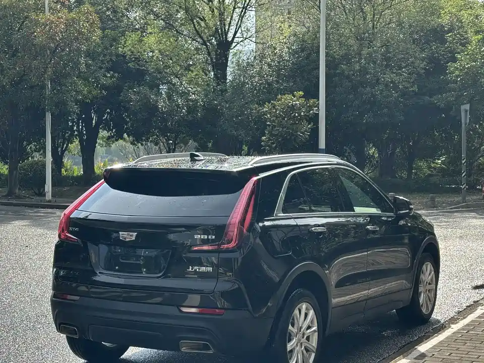 Cadillac XT4
