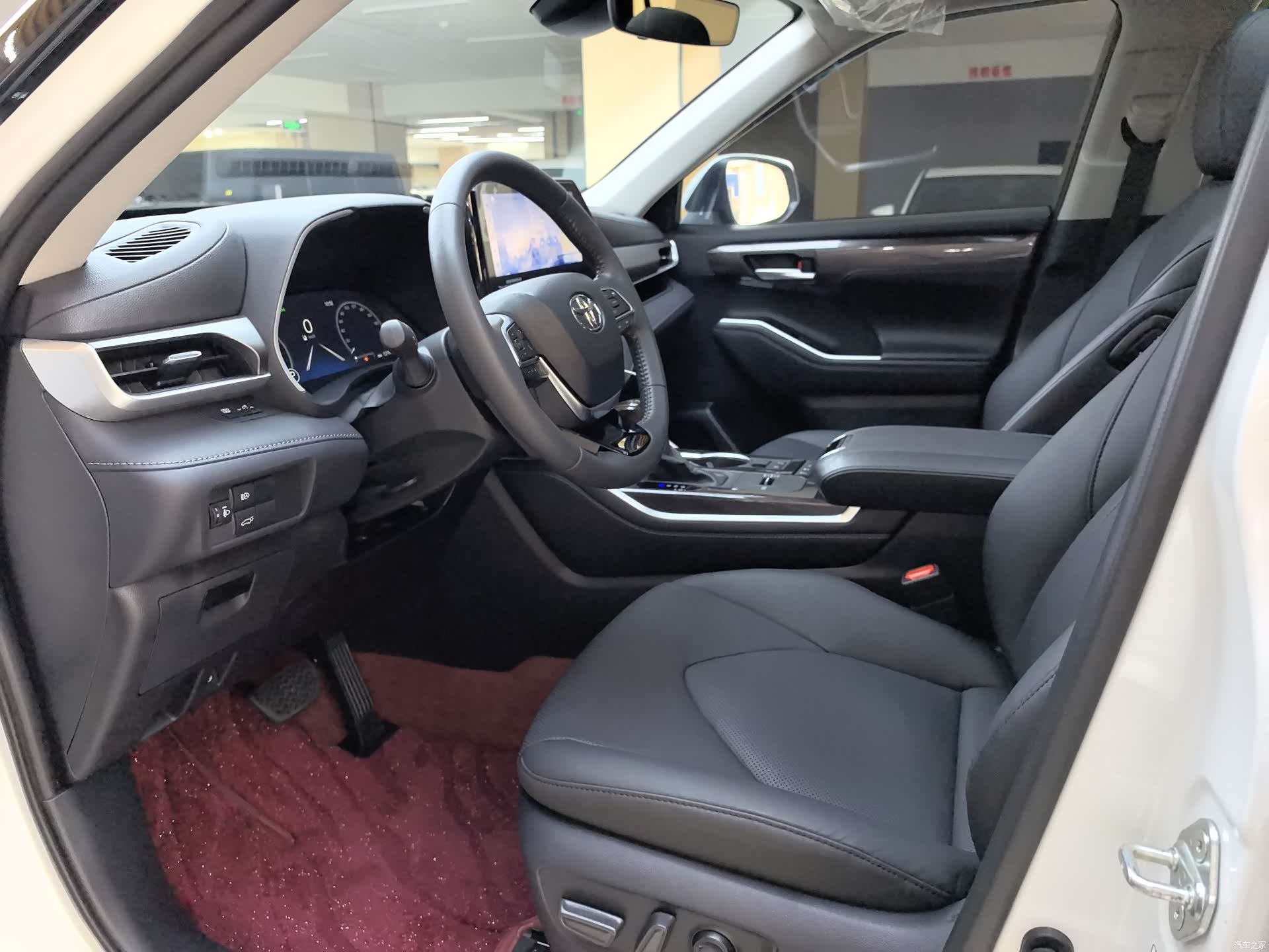 Toyota Highlander, 2025 4