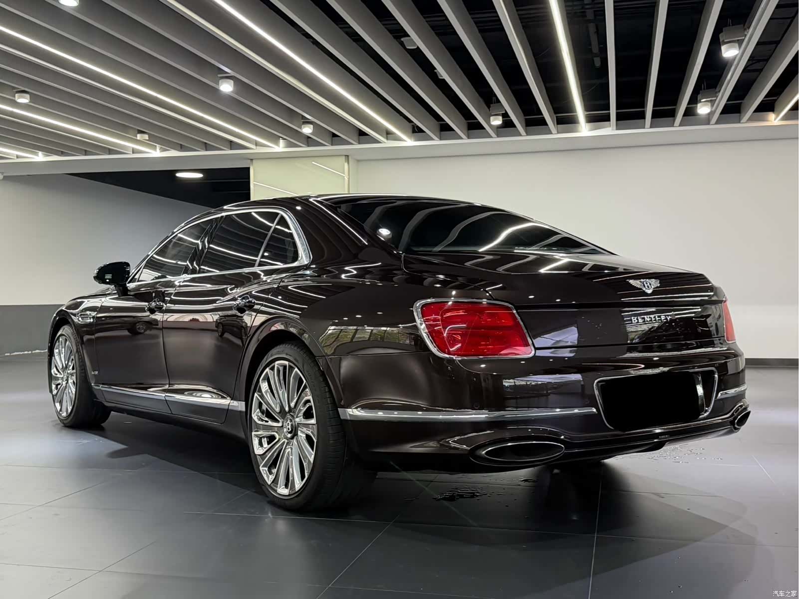 Bentley Flying Spur, 2021 3