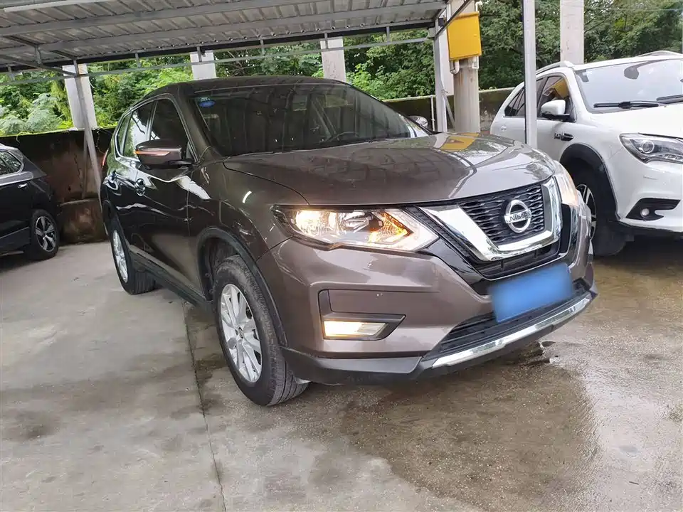 Nissan Qijun