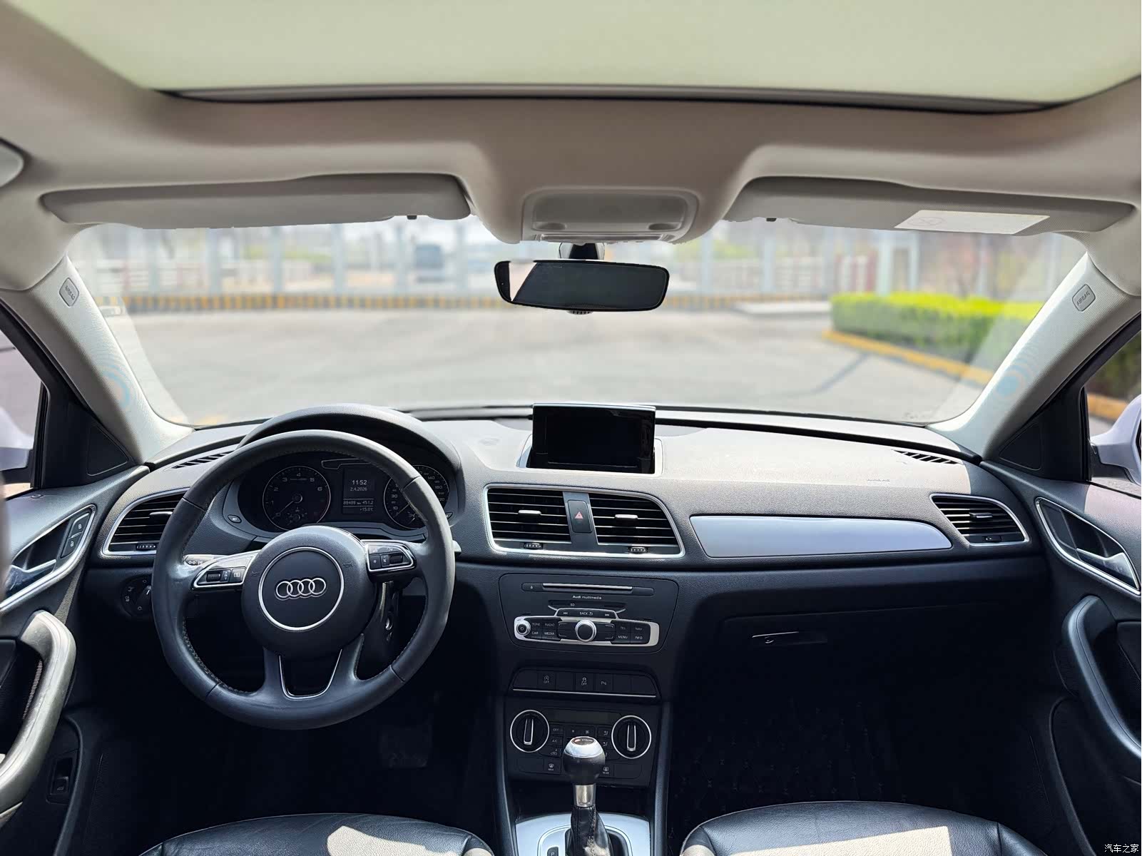 Audi Q3, 2018 13