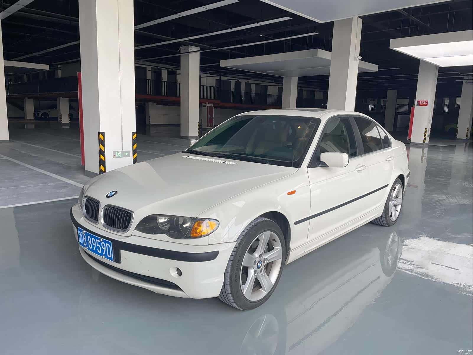 BMW 3 Series, 2003 1