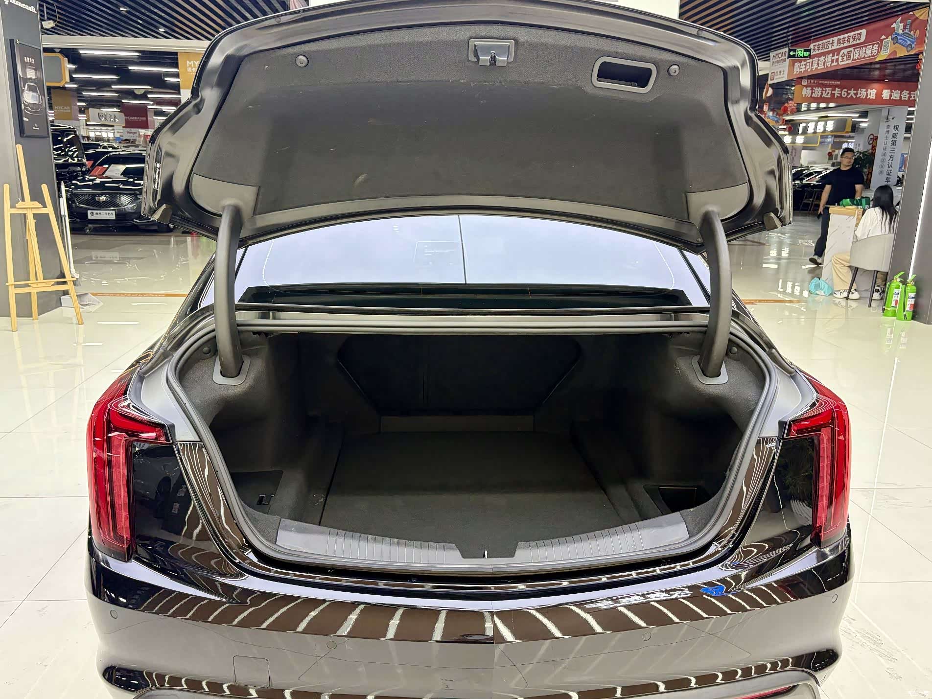 Cadillac CT5, 2022 16