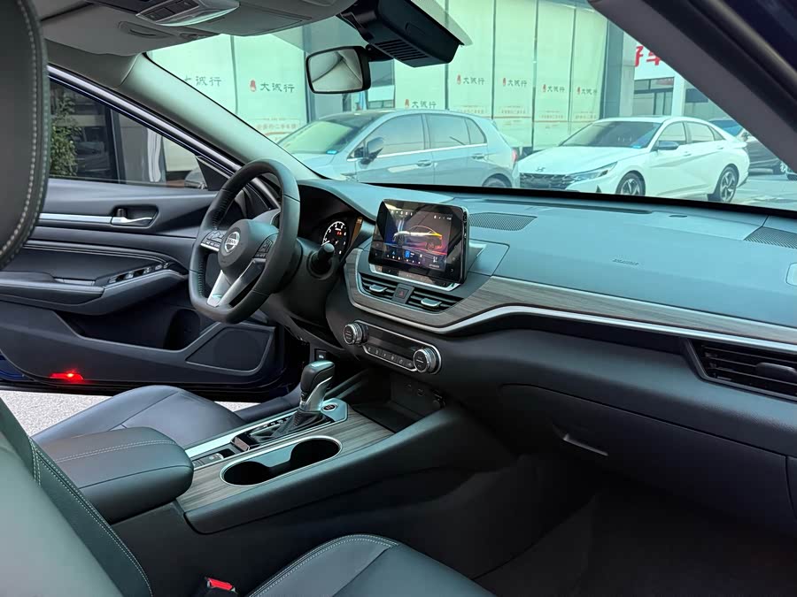Nissan Altima 2023, фото 9
