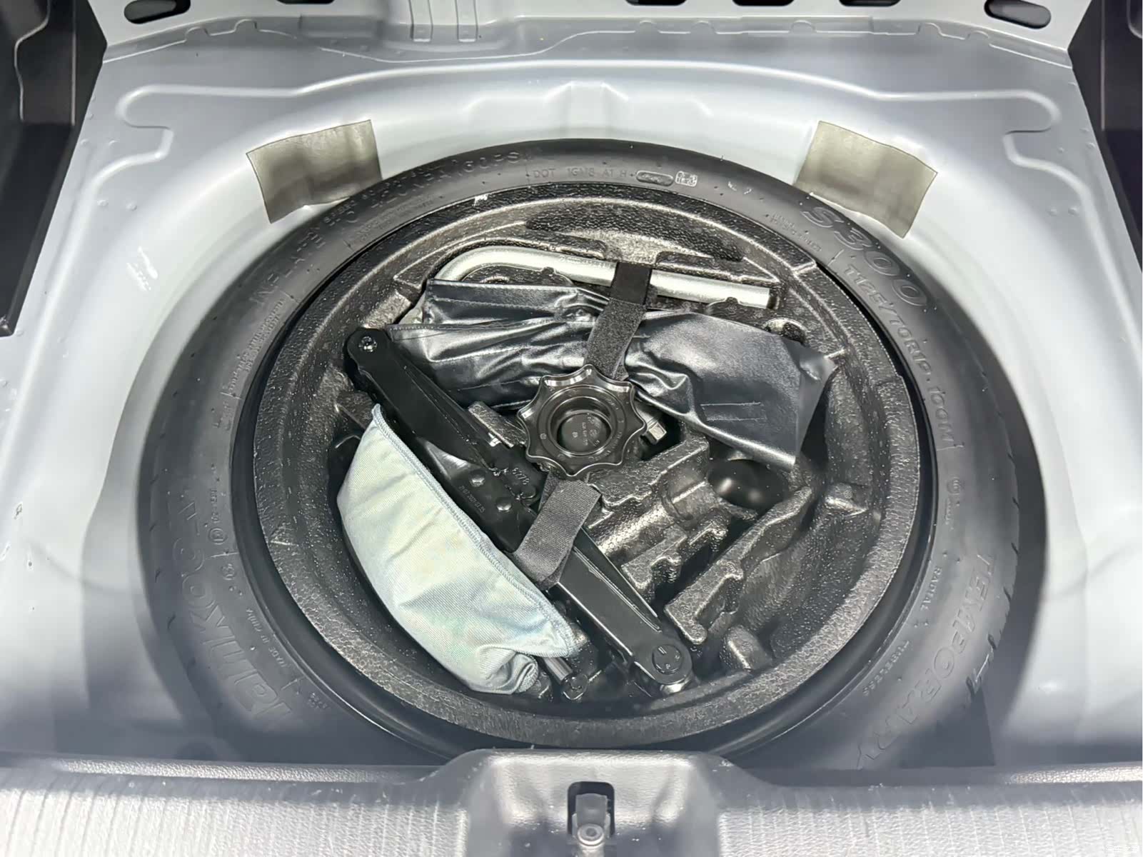 Audi Q2L, 2022 23