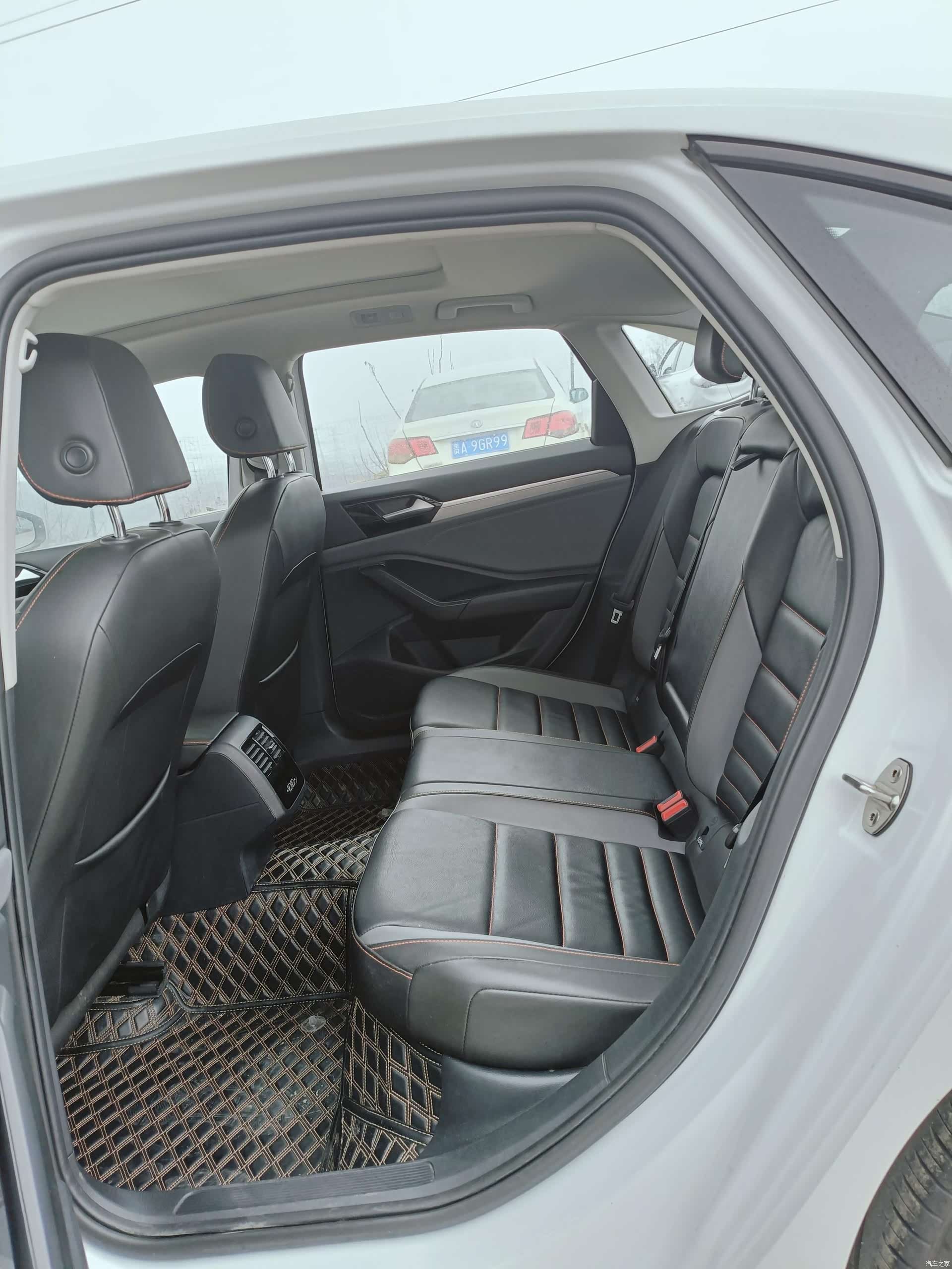 Volkswagen Sagitar, 2021 10