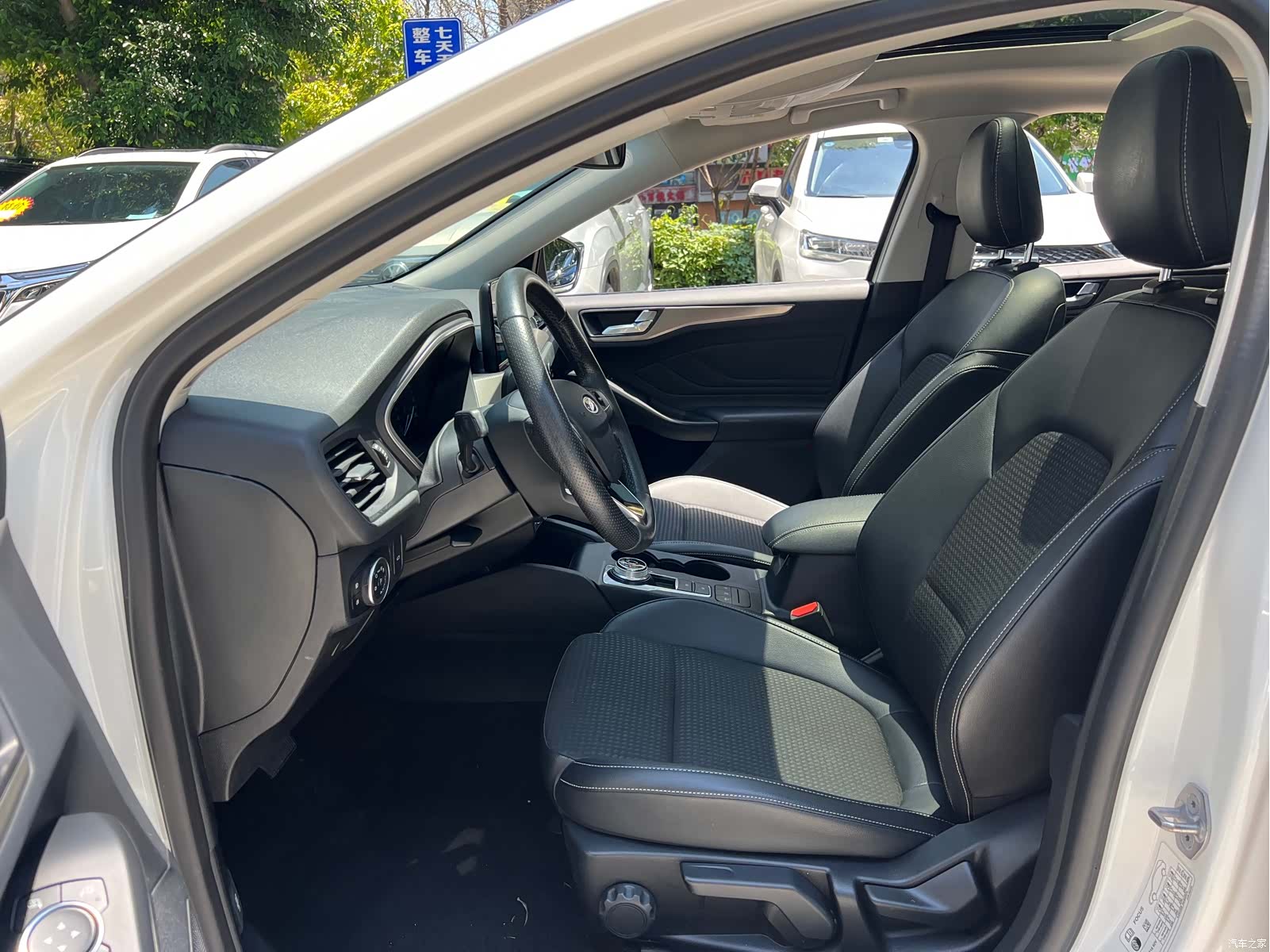 Ford Focus, 2019 6