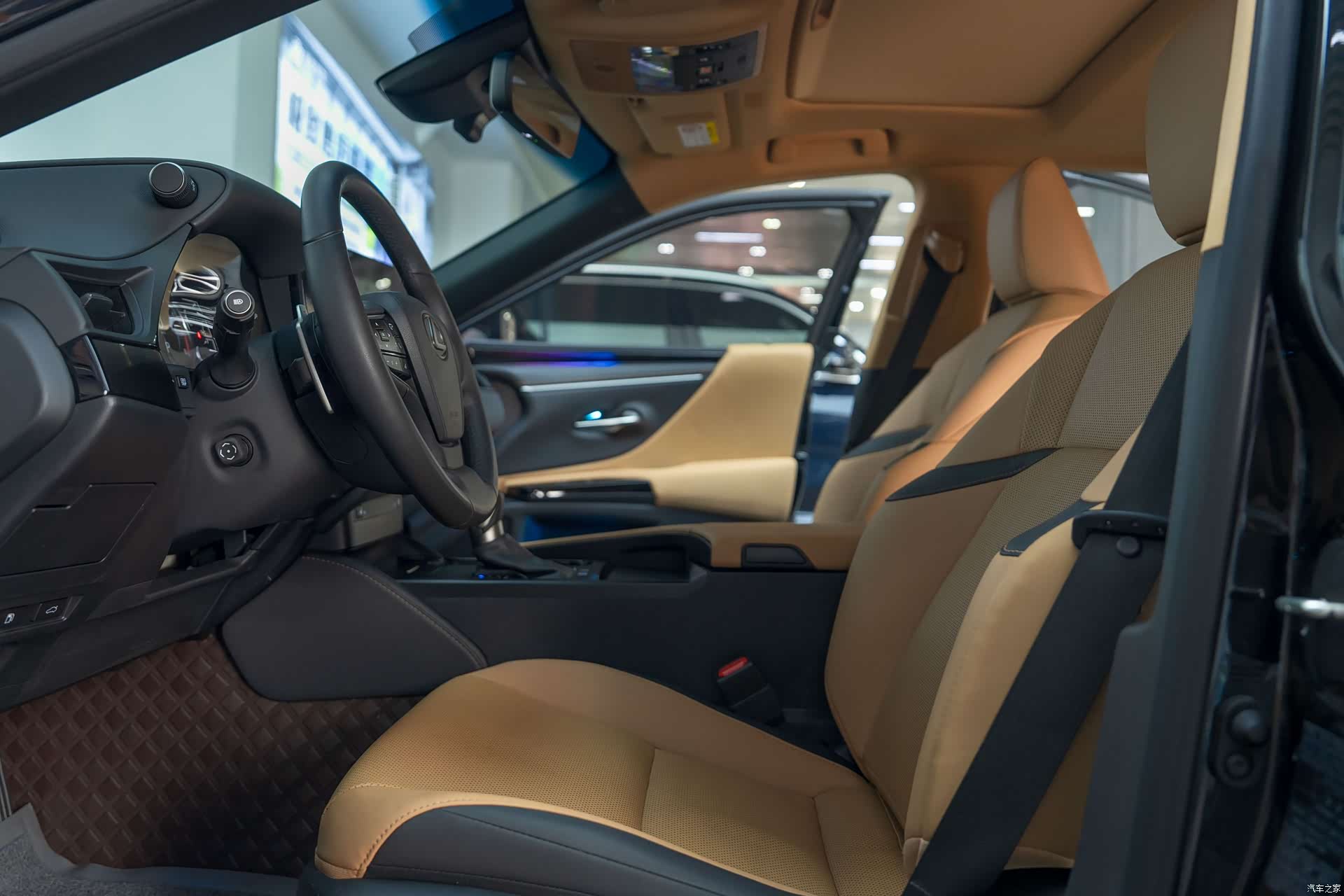 Lexus ES, 2023 13