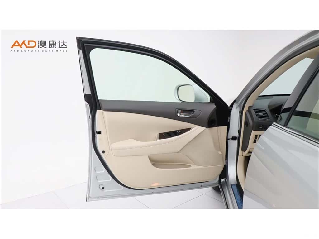 Lexus ES, 2011 10