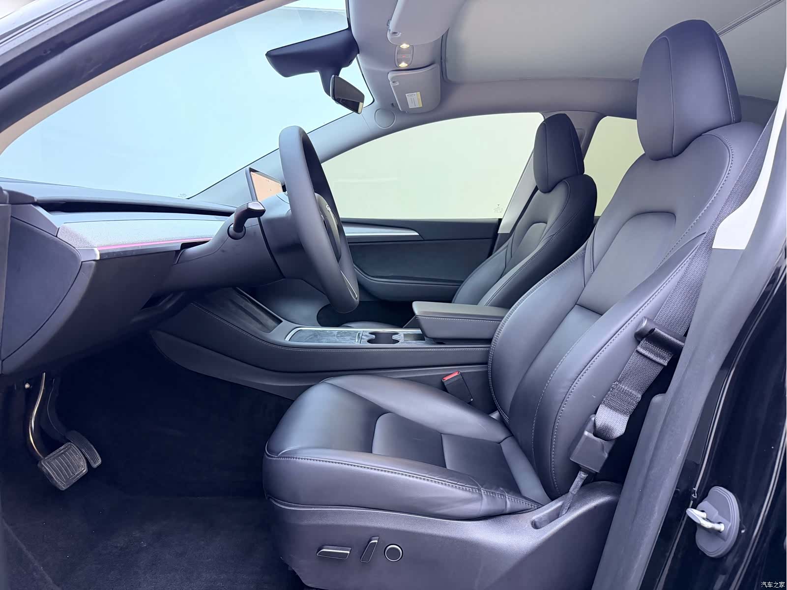 Tesla Model Y, 2023 12