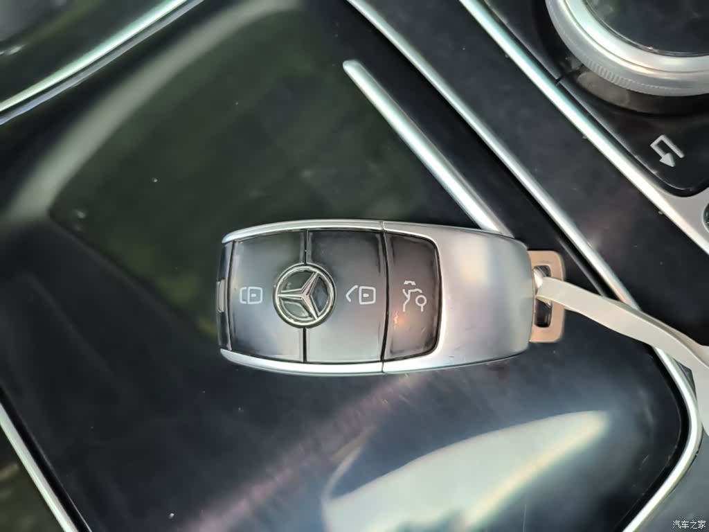 Mercedes-Benz E-Class, 2017 9
