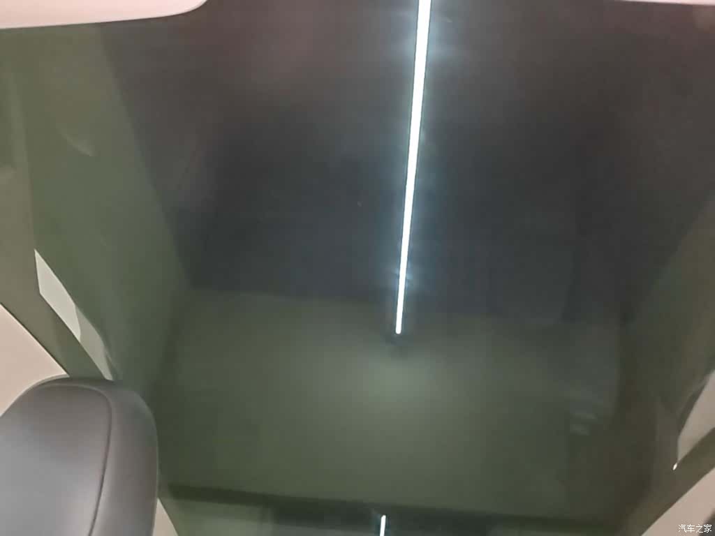 Tesla Model Y, 2022 18