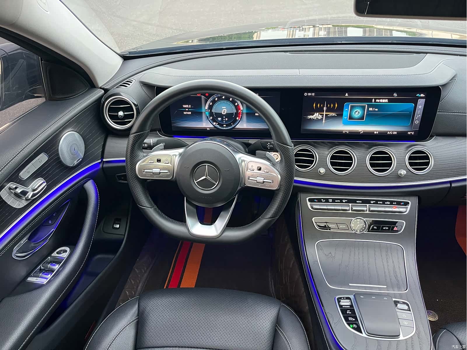 Mercedes-Benz E-Class, 2019 25