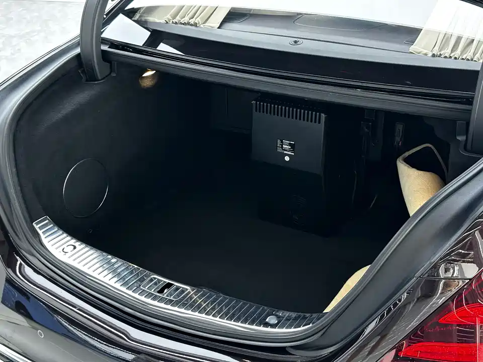 Mercedes-Benz Maybach S-class