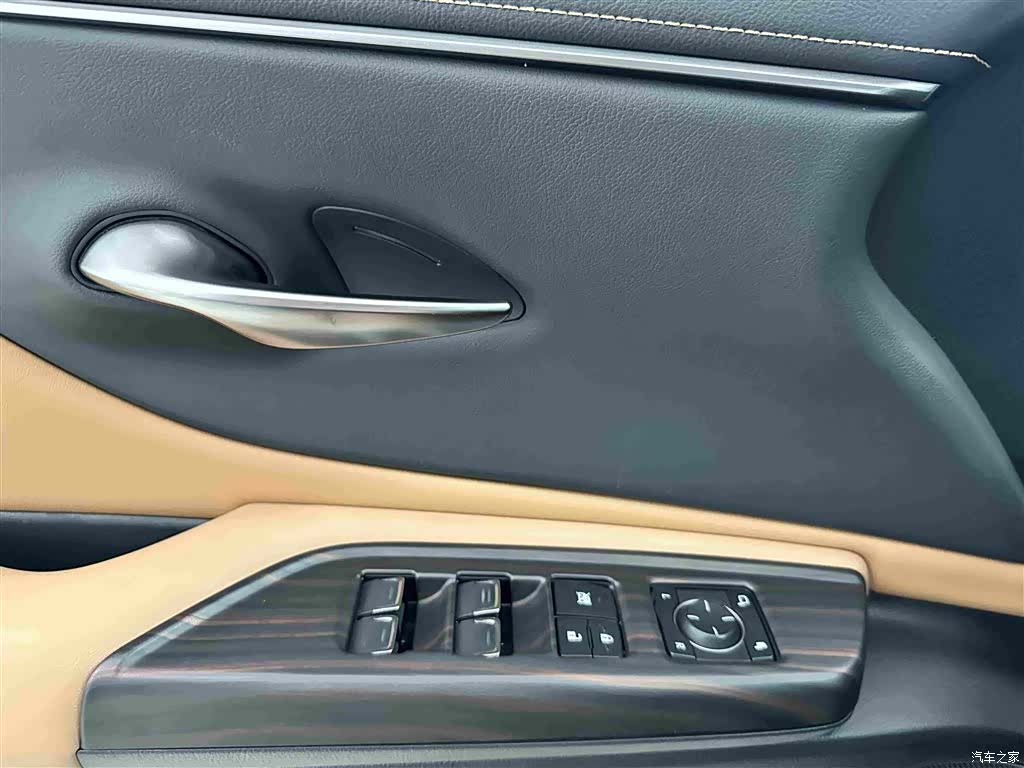 Lexus ES, 2024 8