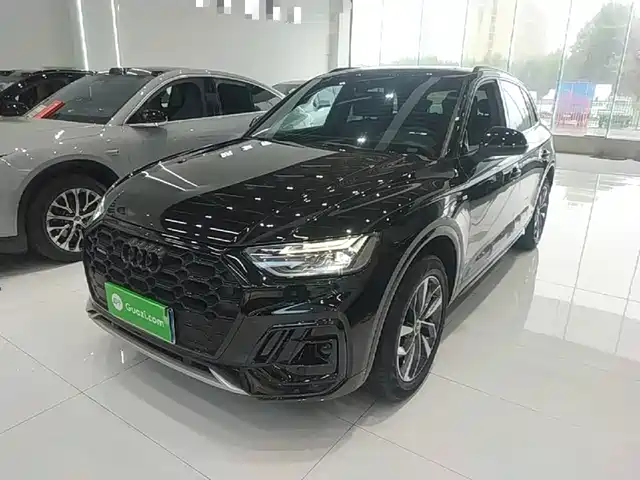 Audi Q5L 2024 — купить из Китая под заказ