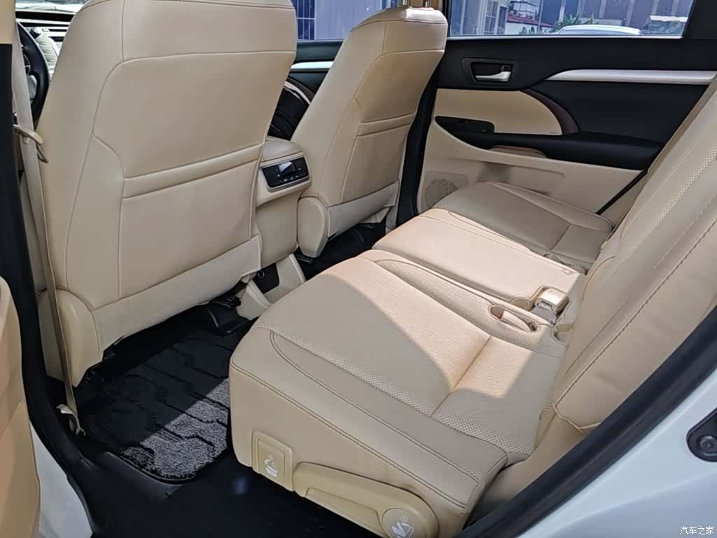 Toyota Highlander, 2016 17