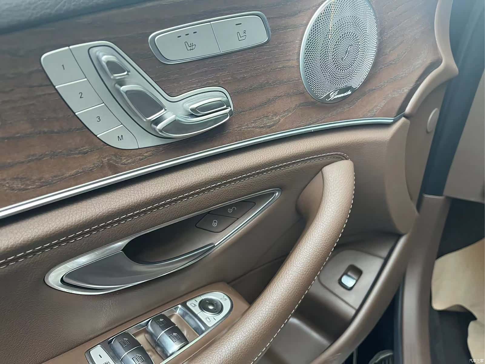 Mercedes-Benz E-Class, 2019 10