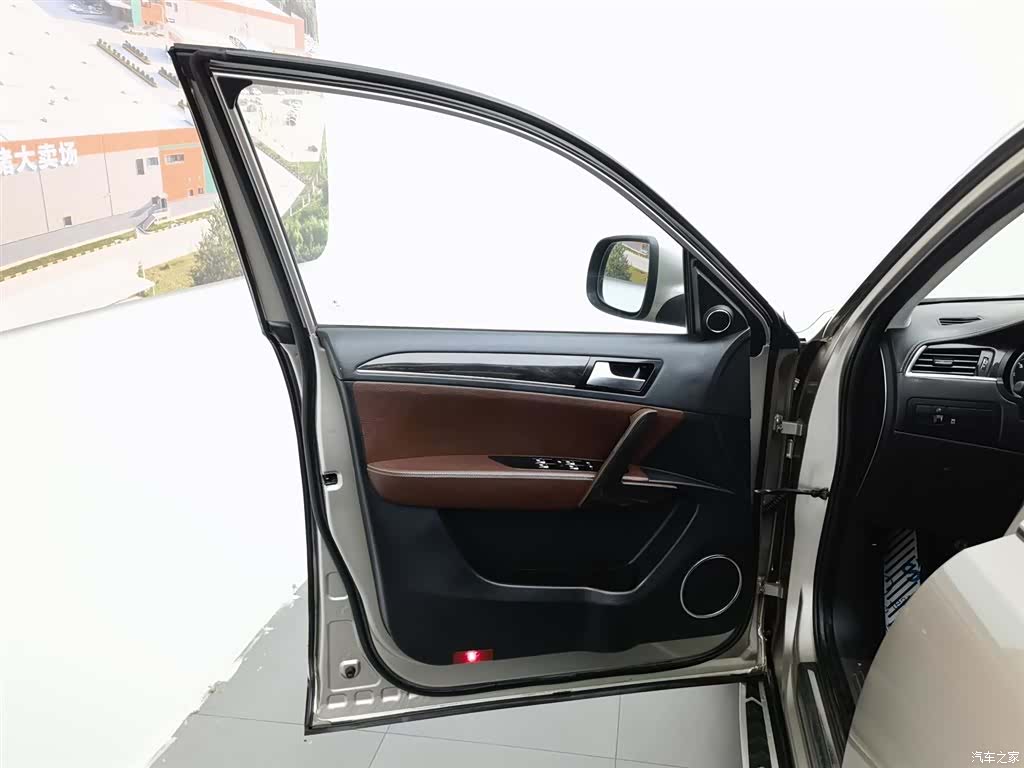 Zotye T600, 2015 8
