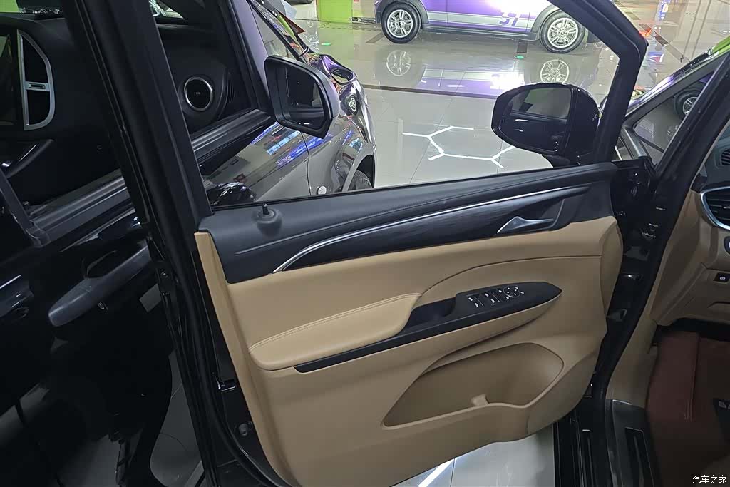 Buick GL8, 2021 7