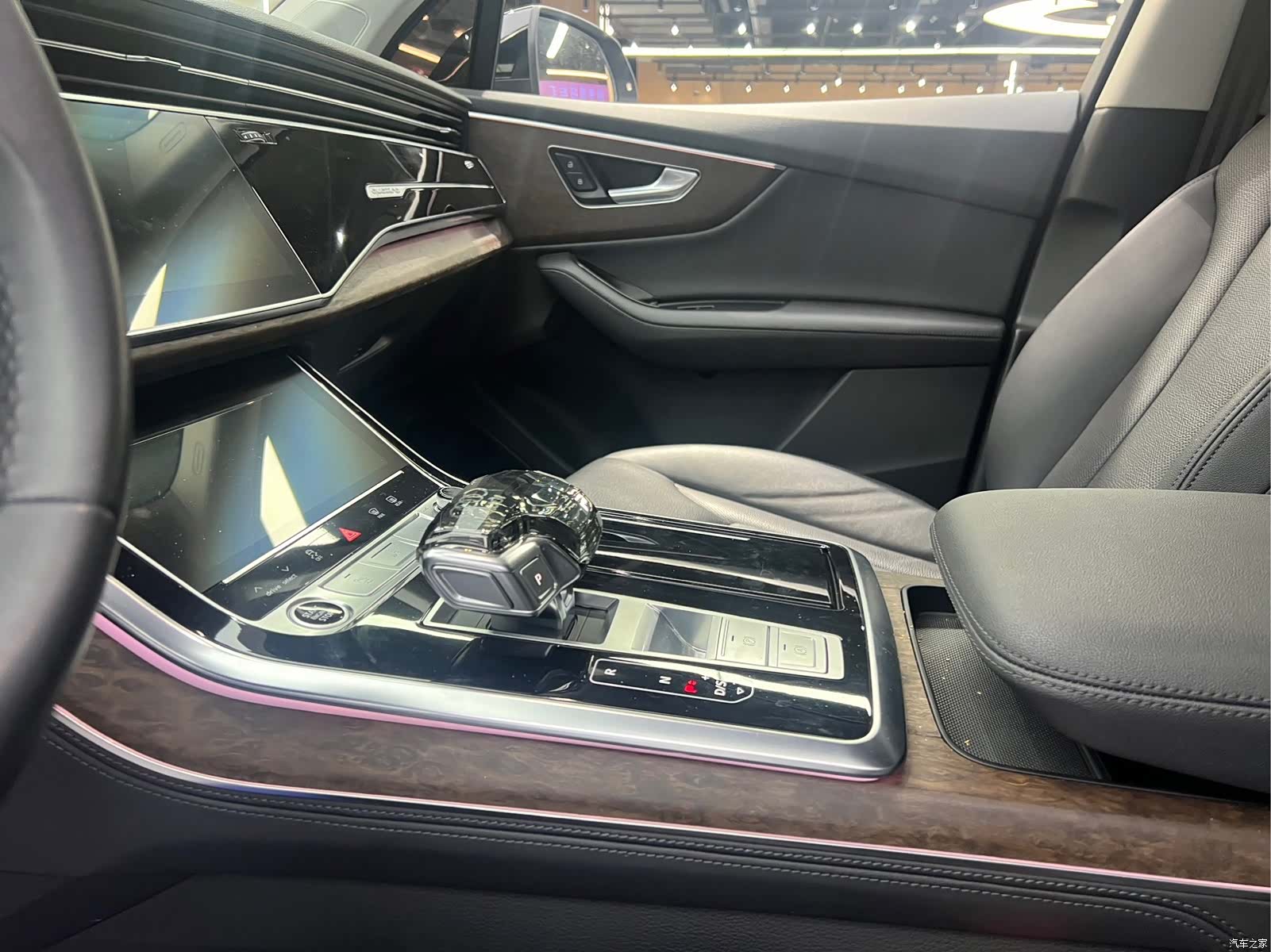 Audi Q7, 2023 9