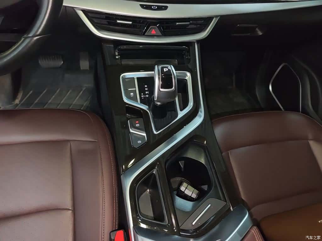 Geely Jiaji, 2023 14