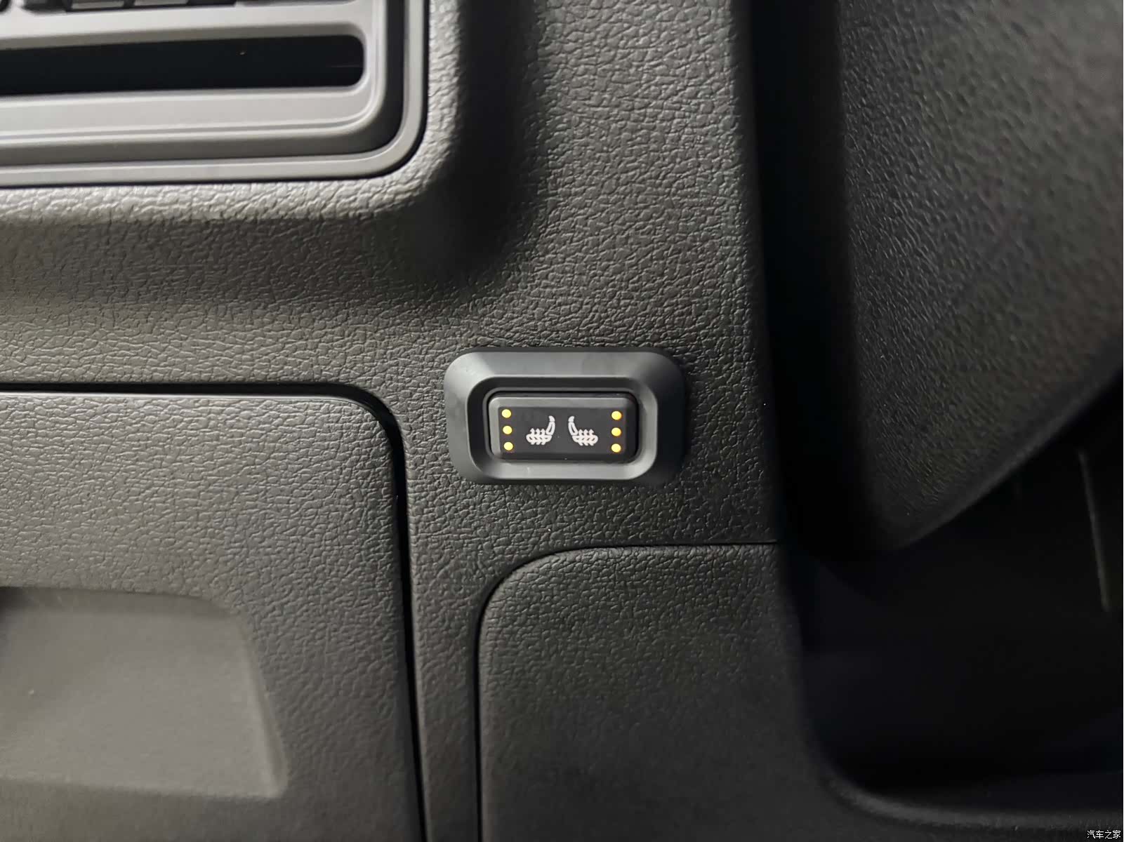 Geely X3, 2022 14