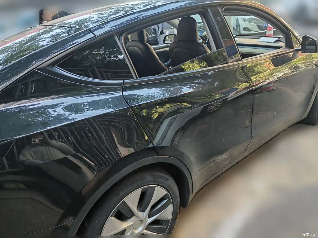 Tesla Model Y, 2021 6