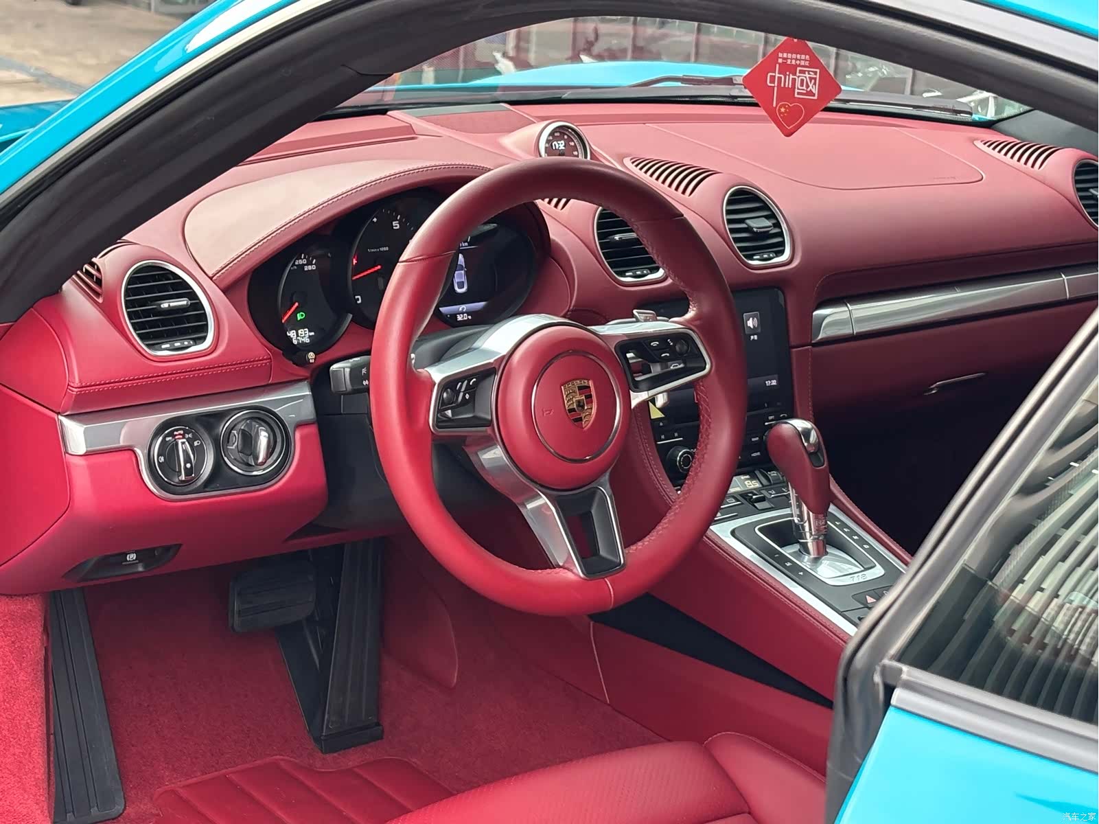 Porsche Cayman, 2018 8