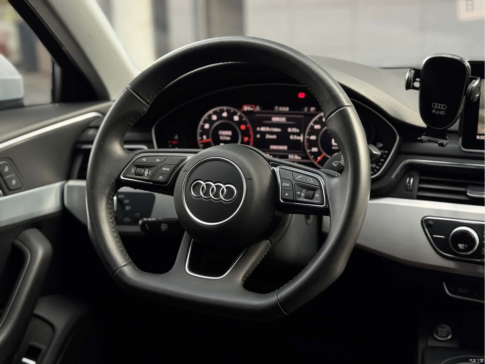 Audi A4L, 2018 13