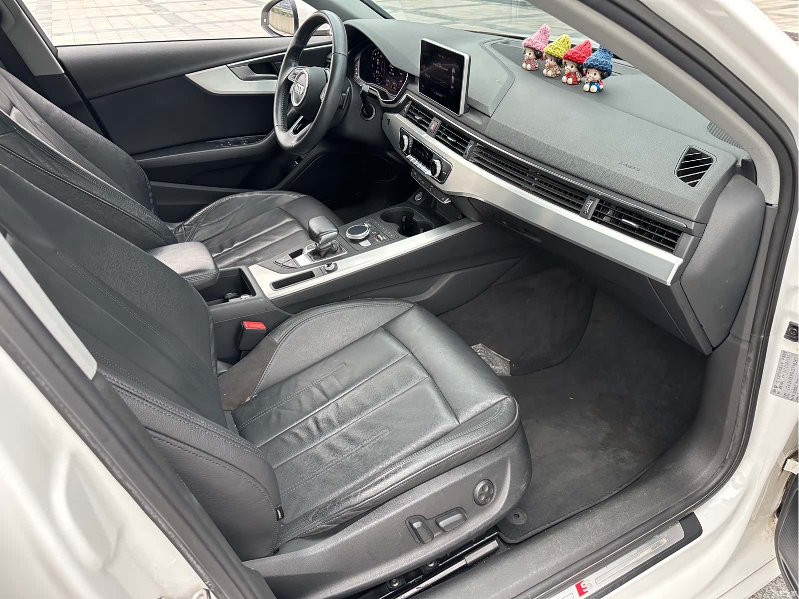 Audi A4L, 2018 26