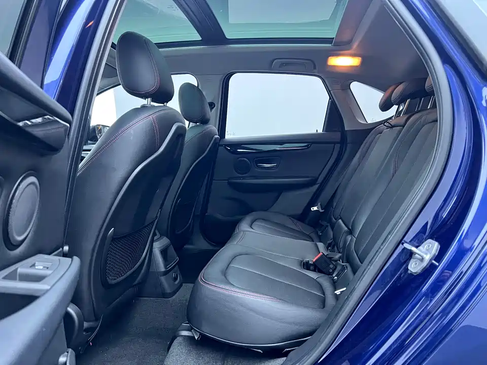 BMW 2 series station wagon