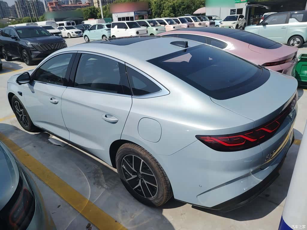 BYD Qin, 2025 все фото