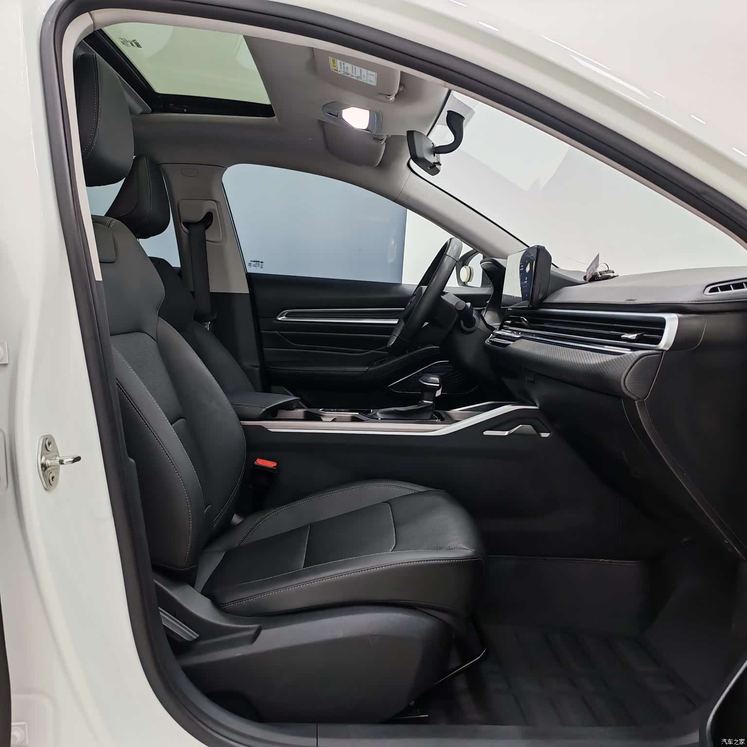 Geely Emgrand, 2021 8