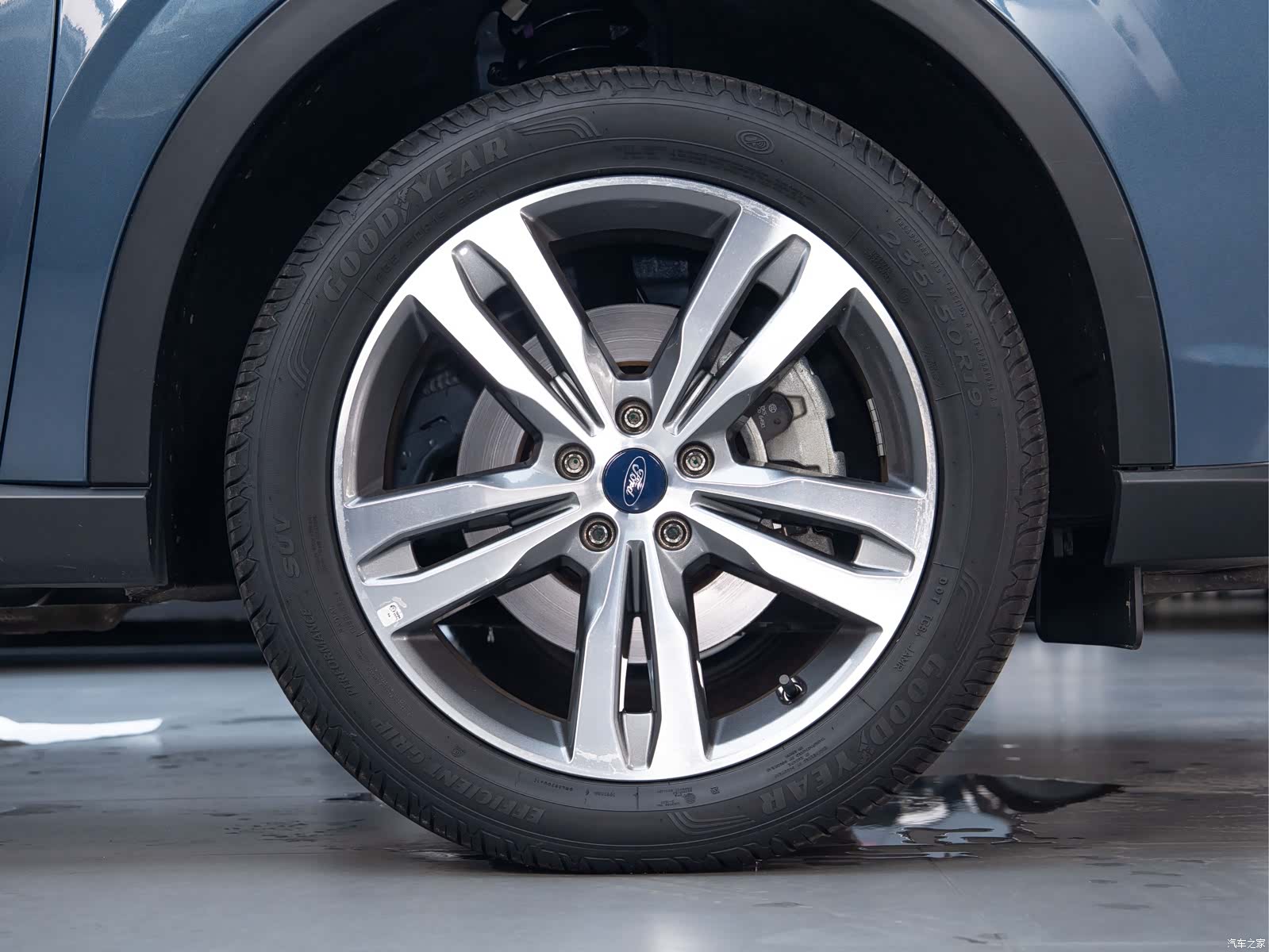 Ford Equator Sport, 2022 21