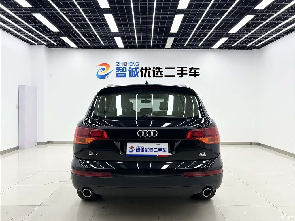 Audi Q7, 2013 4