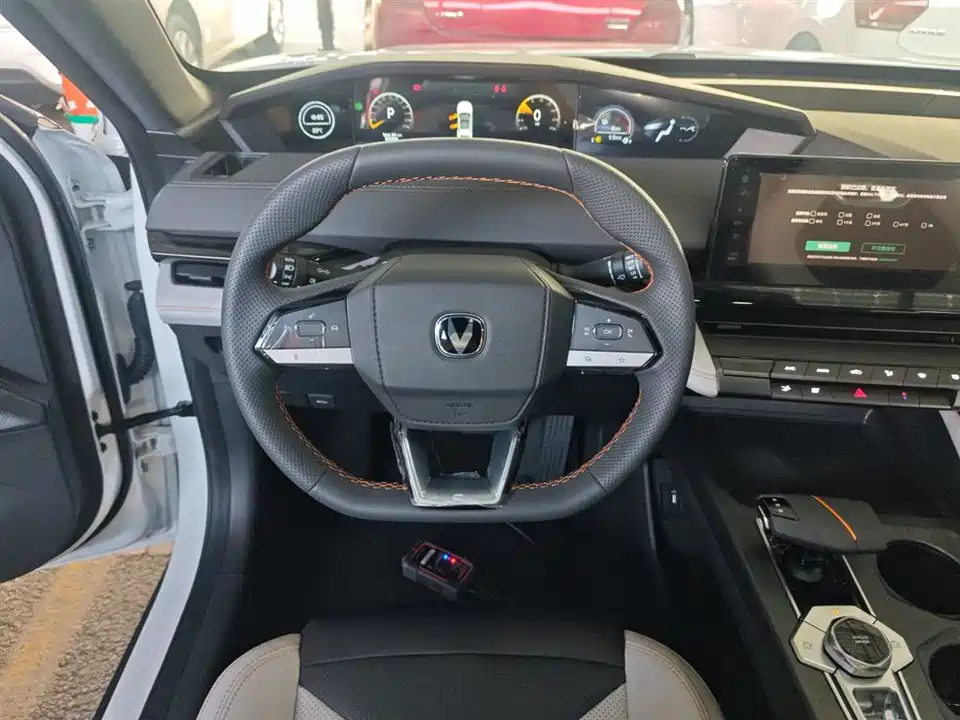 Changan UNI-V Smart iDD