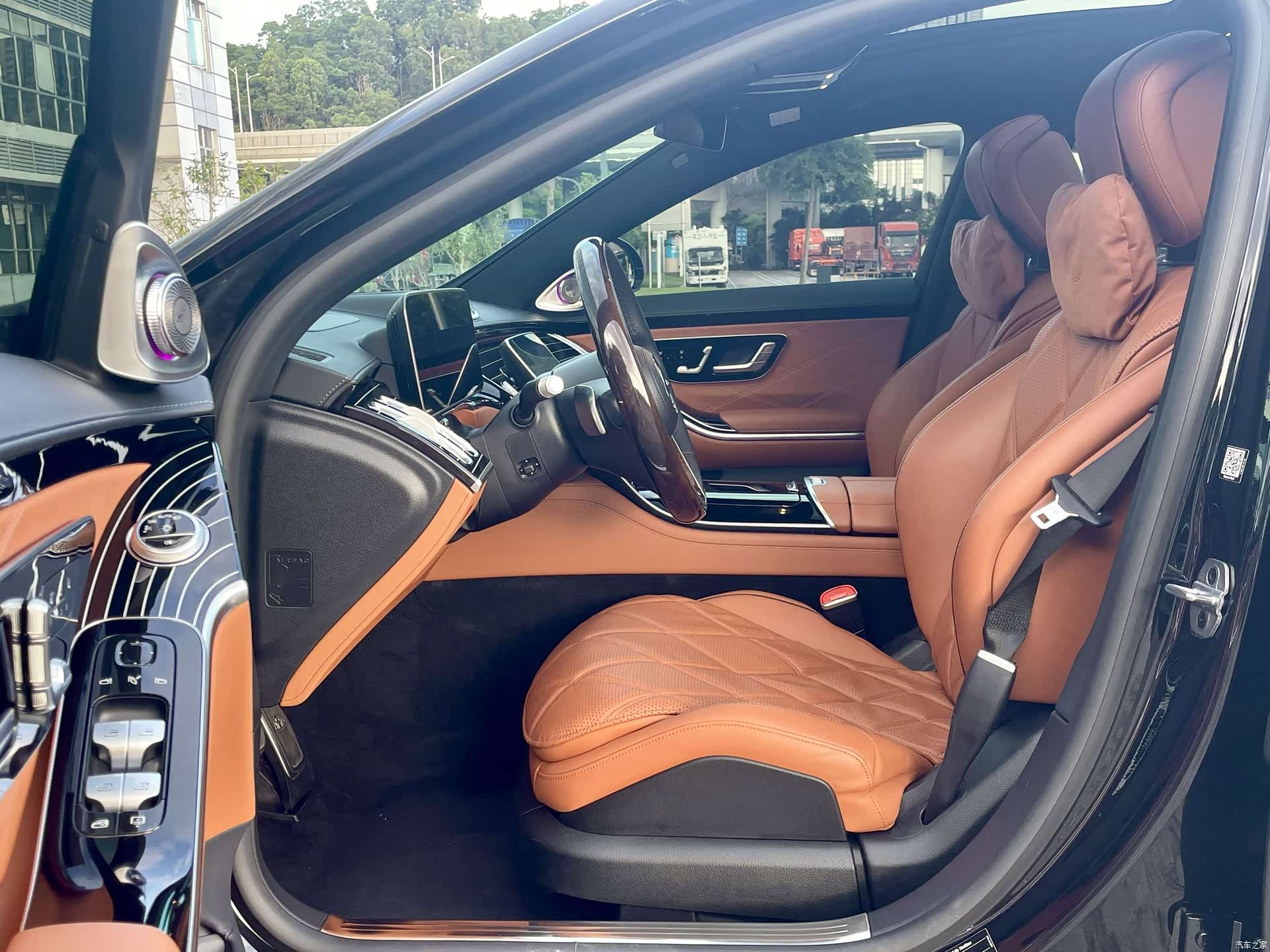 Maybach S-Class, 2021 6